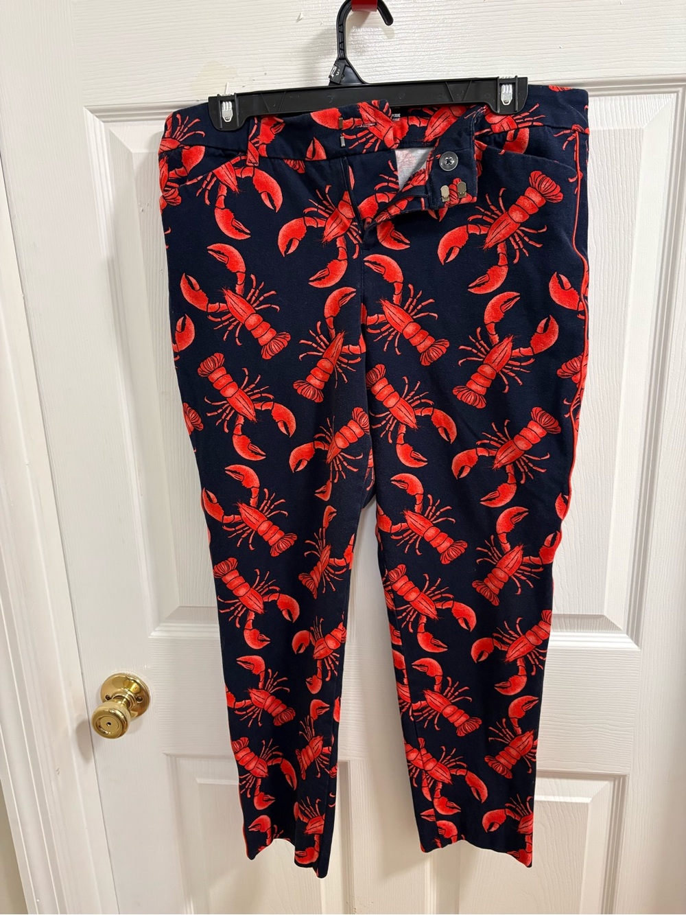 Old Navy Navy Cropped Pants with Red Lobster Print